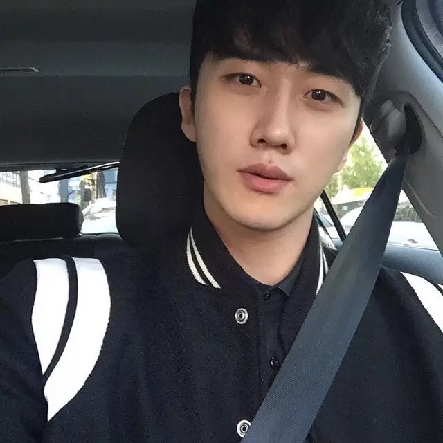 谈榕珍辉