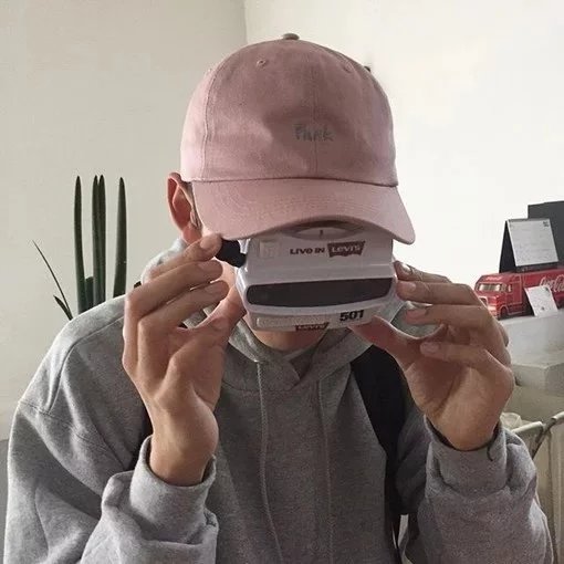 韦玲启强