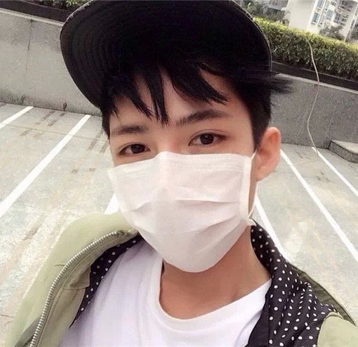 仇阅苇真